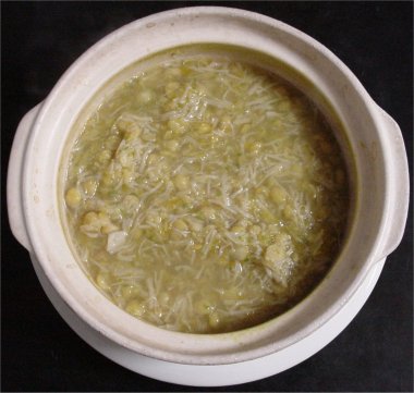 [ Porridge of lentil, onion and scallop. ]